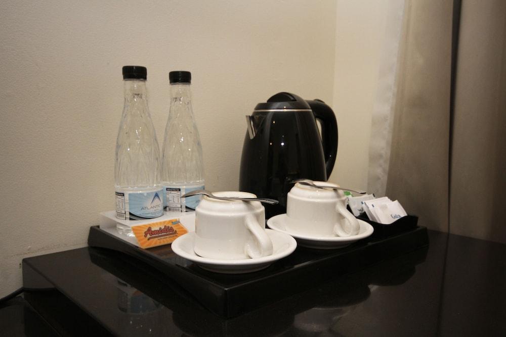 Atlantic City Hotel Bandung Buitenkant foto