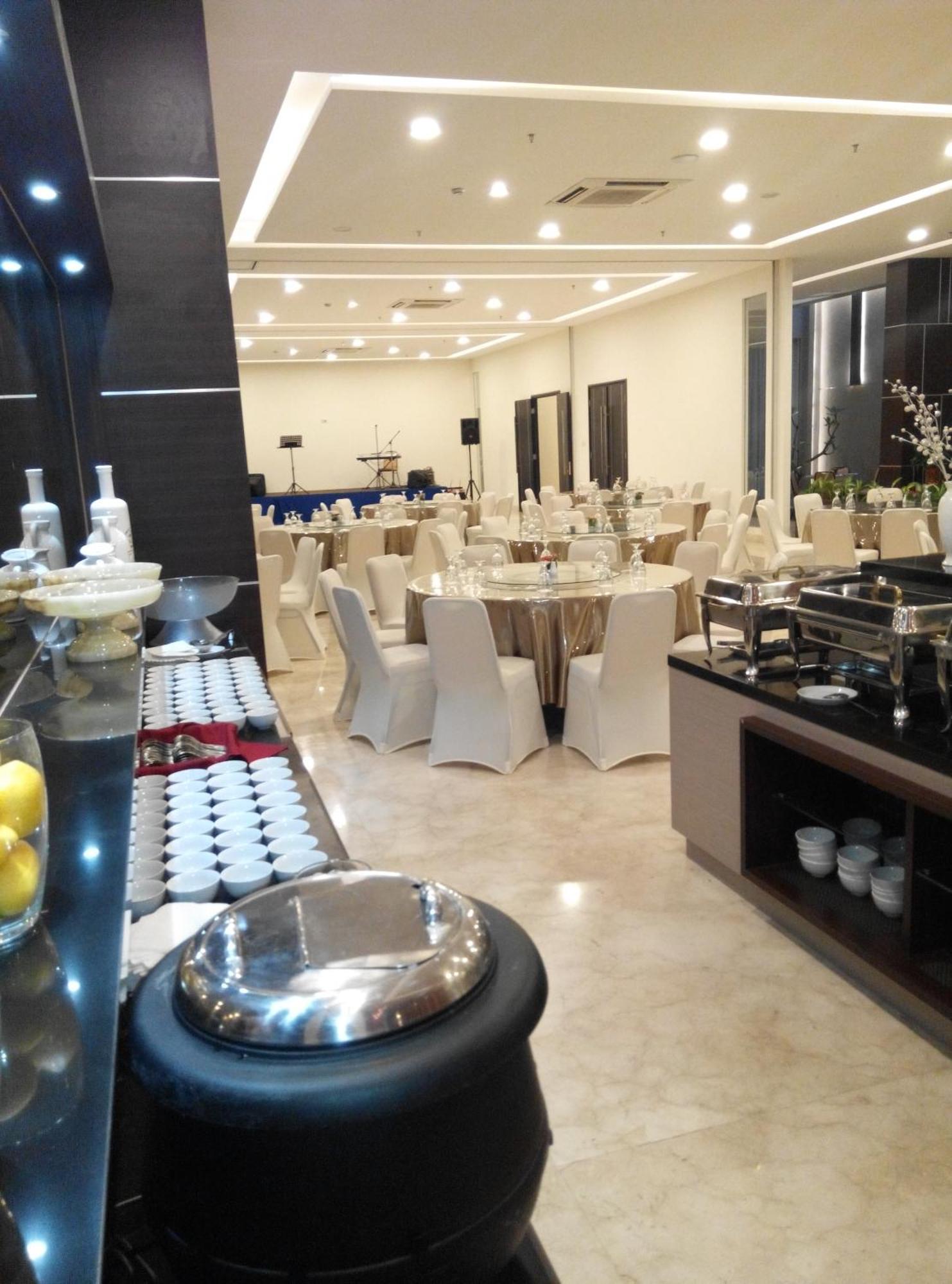 Atlantic City Hotel Bandung Buitenkant foto
