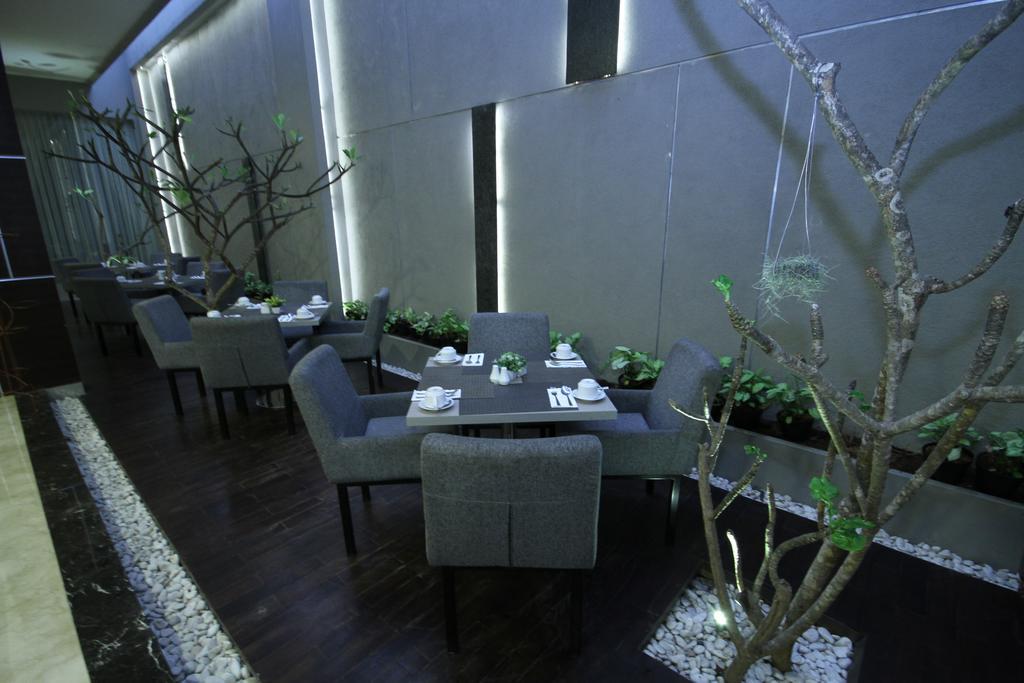 Atlantic City Hotel Bandung Buitenkant foto