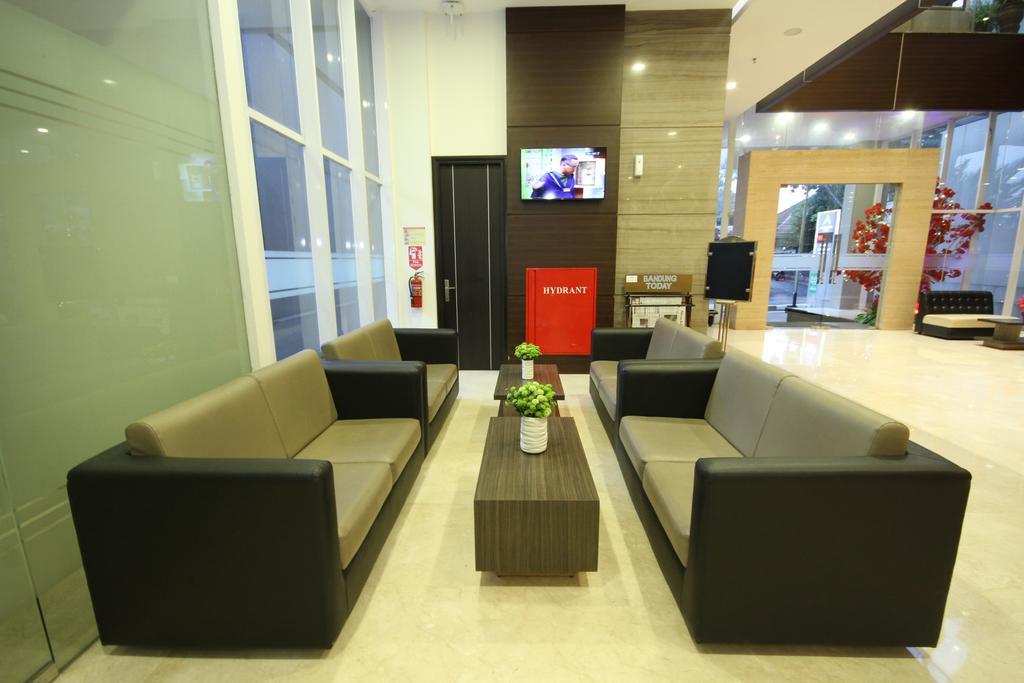 Atlantic City Hotel Bandung Buitenkant foto