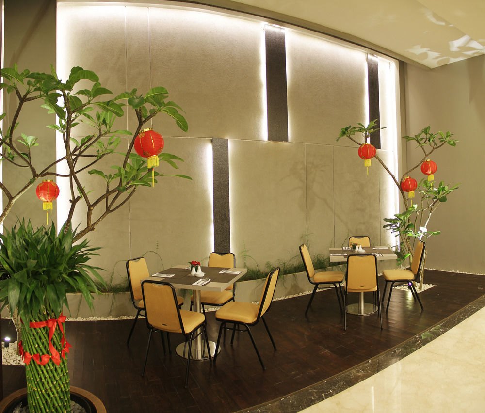 Atlantic City Hotel Bandung Buitenkant foto