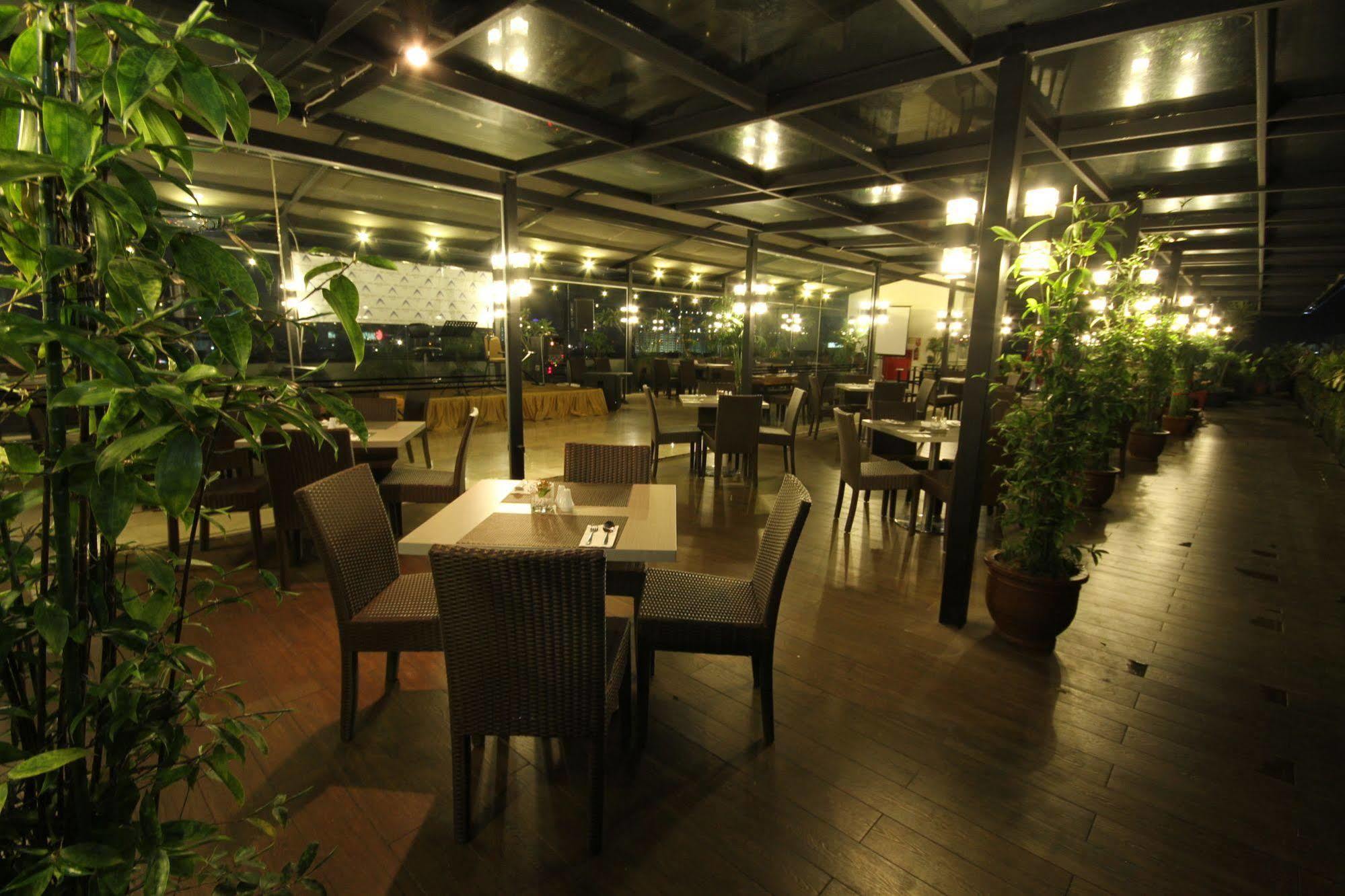 Atlantic City Hotel Bandung Buitenkant foto
