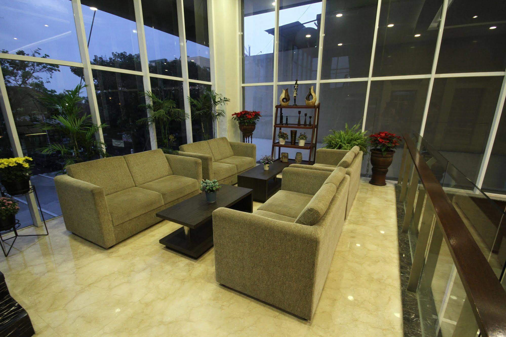 Atlantic City Hotel Bandung Buitenkant foto