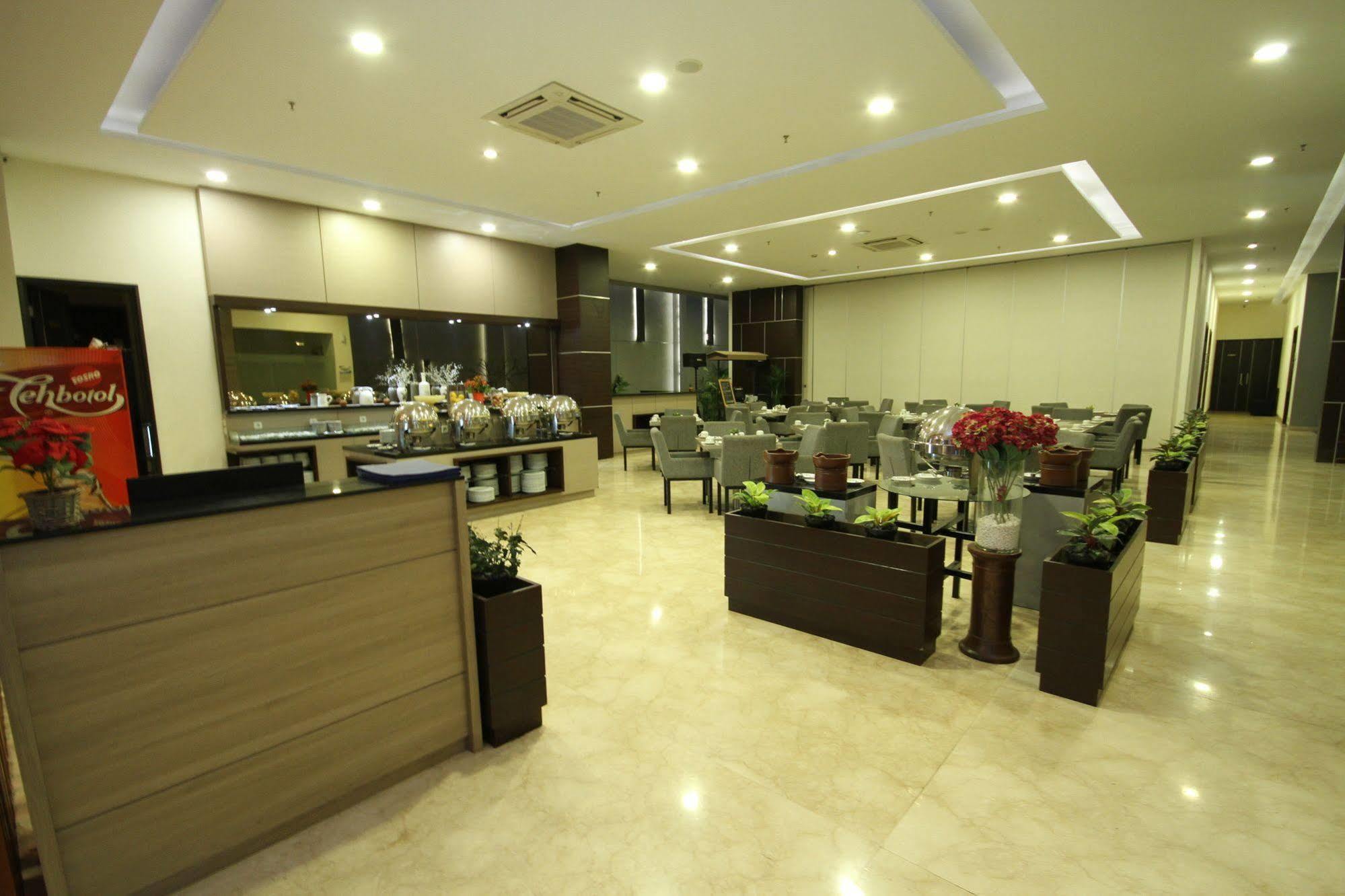 Atlantic City Hotel Bandung Buitenkant foto