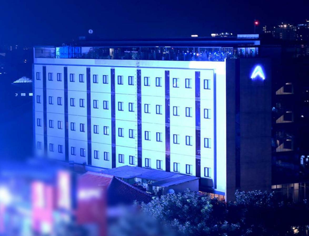 Atlantic City Hotel Bandung Buitenkant foto